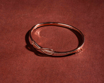 Twyst Bangle