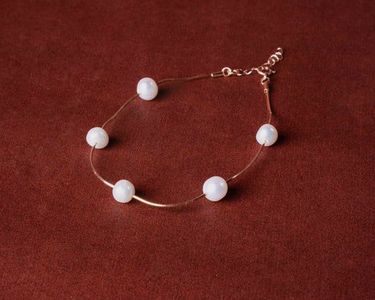 Mira Pearl Bracelet