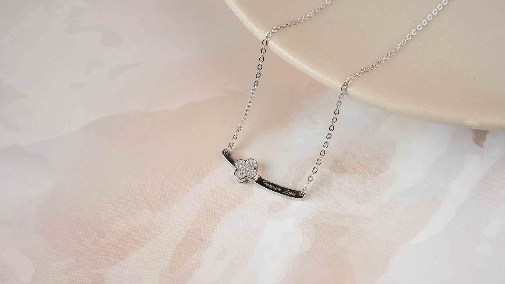 Forever Love Clover Necklace